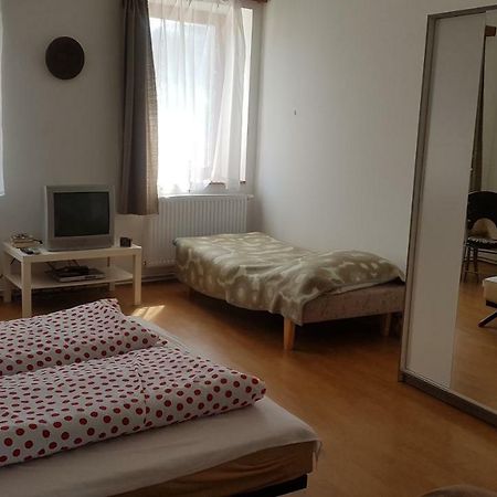 Petra Apartmanok Velem Exterior foto