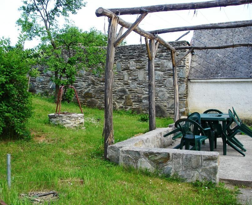 Petra Apartmanok Velem Exterior foto