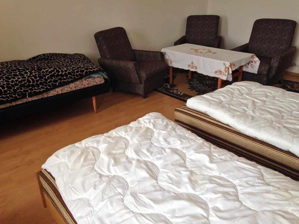 Petra Apartmanok Velem Zimmer foto