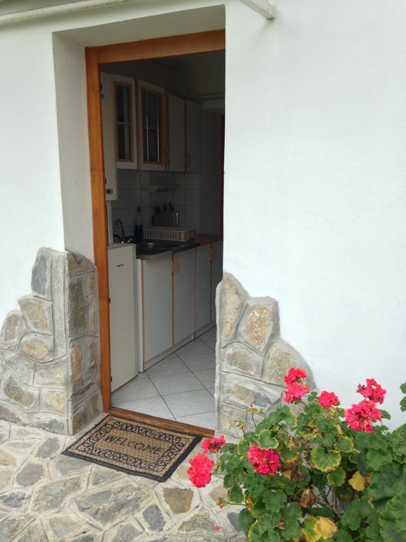 Petra Apartmanok Velem Zimmer foto