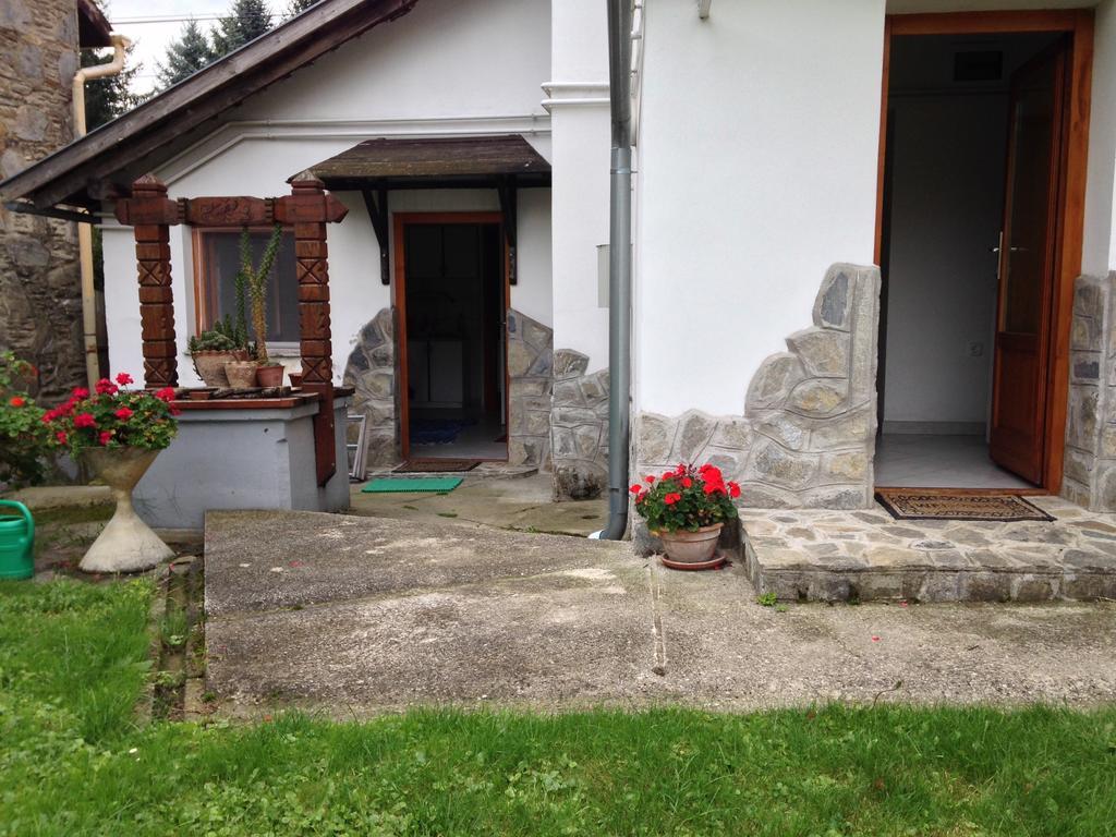 Petra Apartmanok Velem Exterior foto