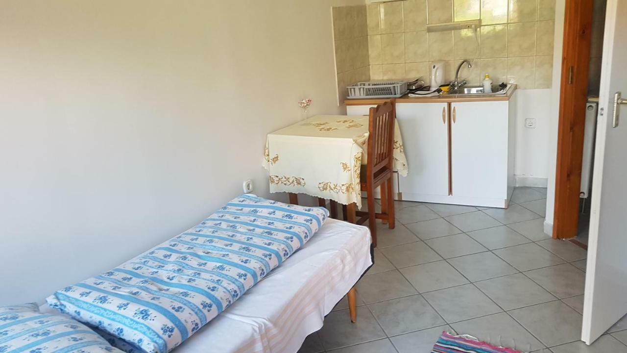 Petra Apartmanok Velem Exterior foto